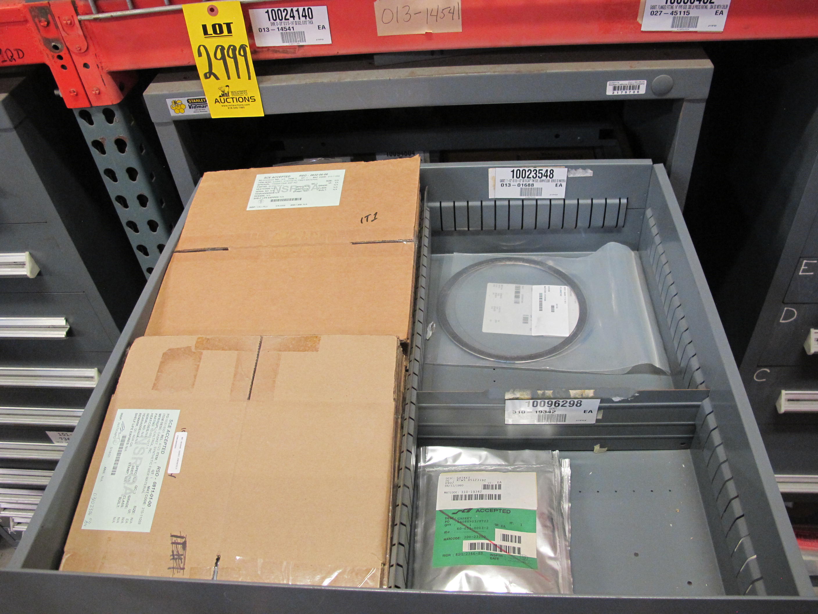 STANLEY VIDMAR HEAVY DUTY 5-DRAWER PARTS CABINET W/ CONTENTS (W-50) LOADING & HANDLING FEE $25-